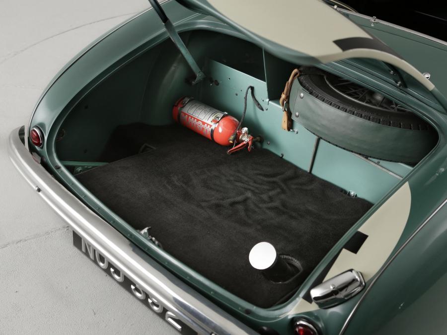 Багажник Austin-Healey 100 Special Test Car 1953 года  (фото 6 из 9)